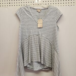 HEM and thread NWT top stripes with ruffled overlay cap sleeves